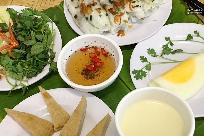 [HOT] Hanoi Old Quarter Walking Street Food - Small Group Tour - Adding Train Street to the evening