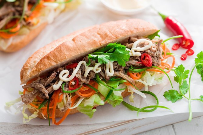 [HOT] Hanoi Old Quarter Walking Street Food - Small Group Tour - The six main foods, and what each one adds