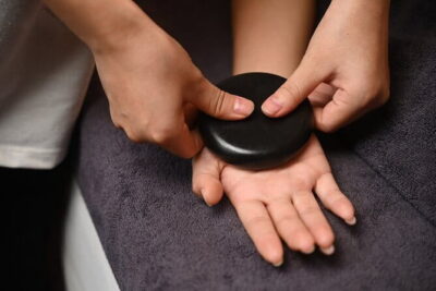 Hot Stone Massage For Full Body Blood Circulation At Da Nang