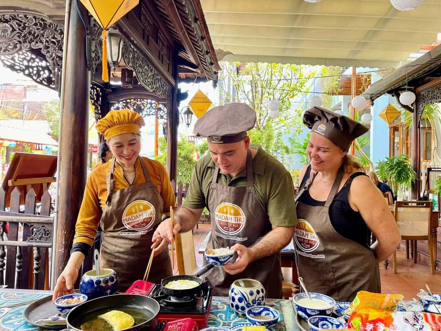 Hue City: Cyclo, Market Tour & Cooking Class at Madam Thu - Exploring Dong Ba Market with a local guide