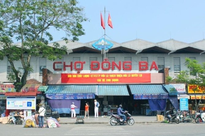 Hue city Deluxe Group Tour (Daily Tour-12 pax max) - Minh Mang Tomb, balanced design and quiet grounds