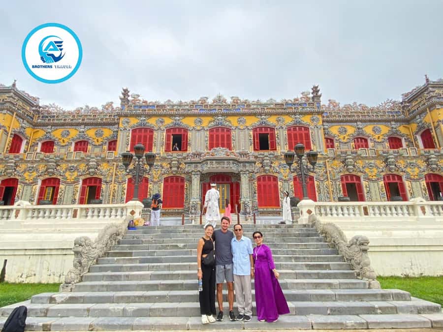 Hue City Tour Full Day - Group Tour - Ancient Hue Garden House adds a quieter local detail