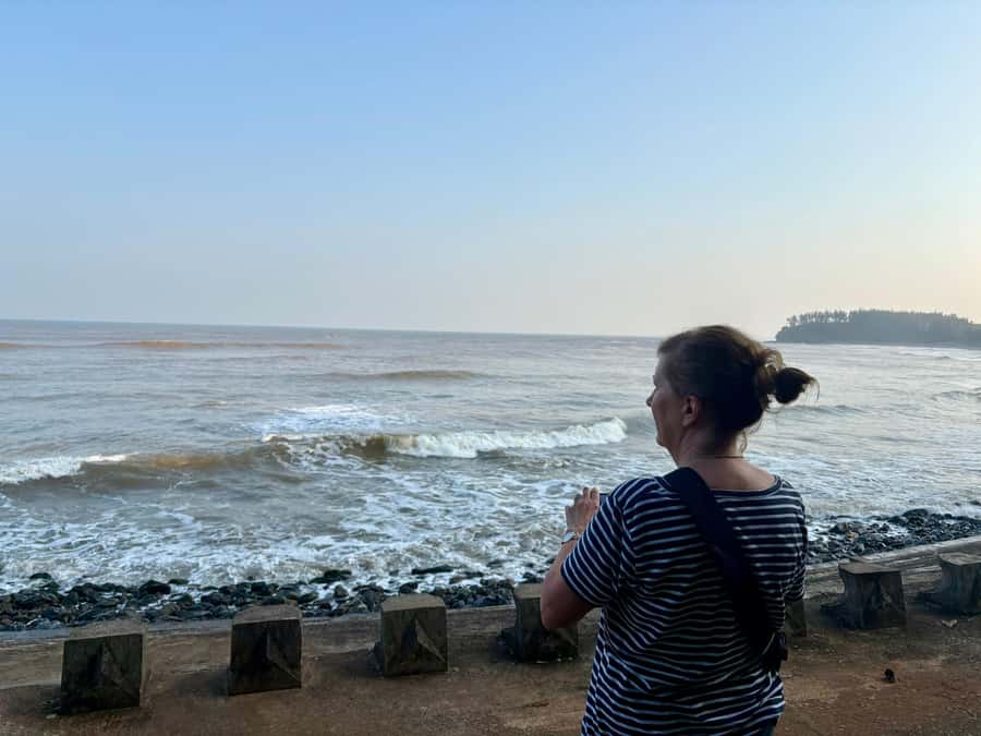 Hue: DMZ Half-Day Tour by Private Car to Vinh Moc Tunnels - What the local guides add