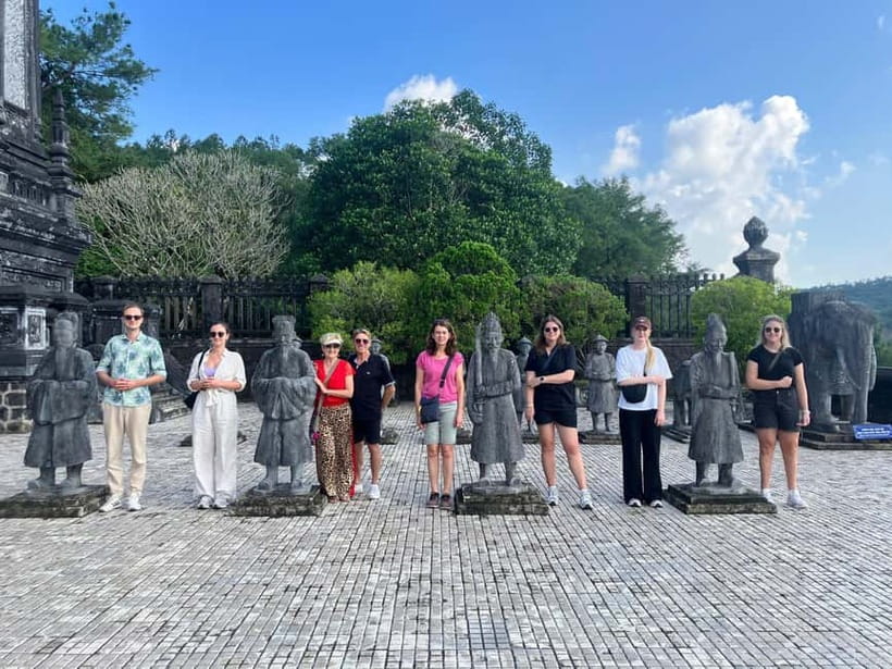 Hue: Dragon Boat, Perfume River, Pagoda & Royal Tomb Tour - Why the private car matters