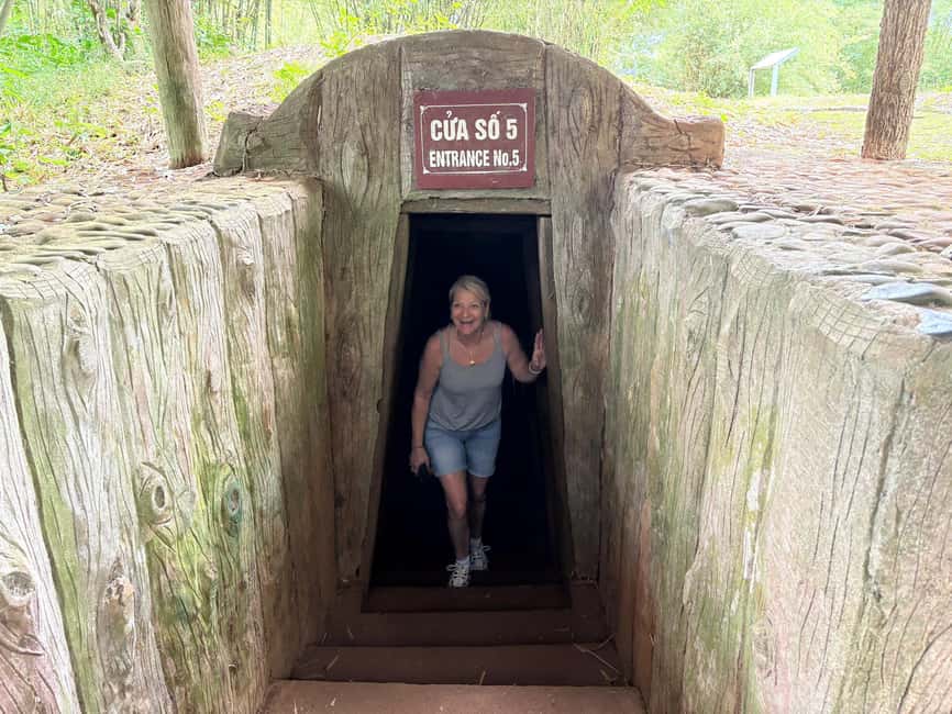 Hue: Half-Day DMZ Tour to Vinh Moc Tunnels by Private Car - What the private format adds