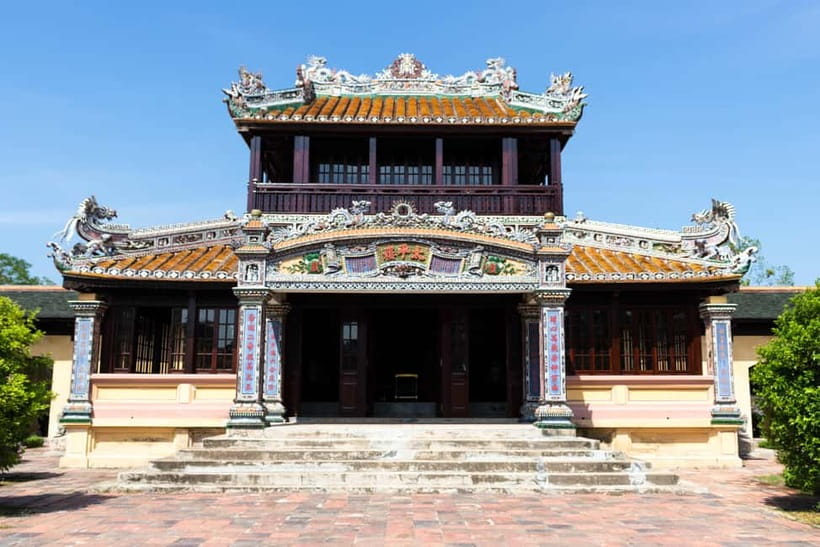 Hue Imperial City and Forbidden City Walking Private Tour - Ngo Mon Gate and Ngu Phung Pavilion
