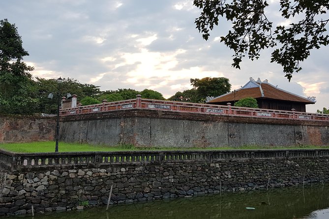 Hue Imperial City Walking Tour: Citadel & Forbidden City - Chương Đức Gate and the world of palace women