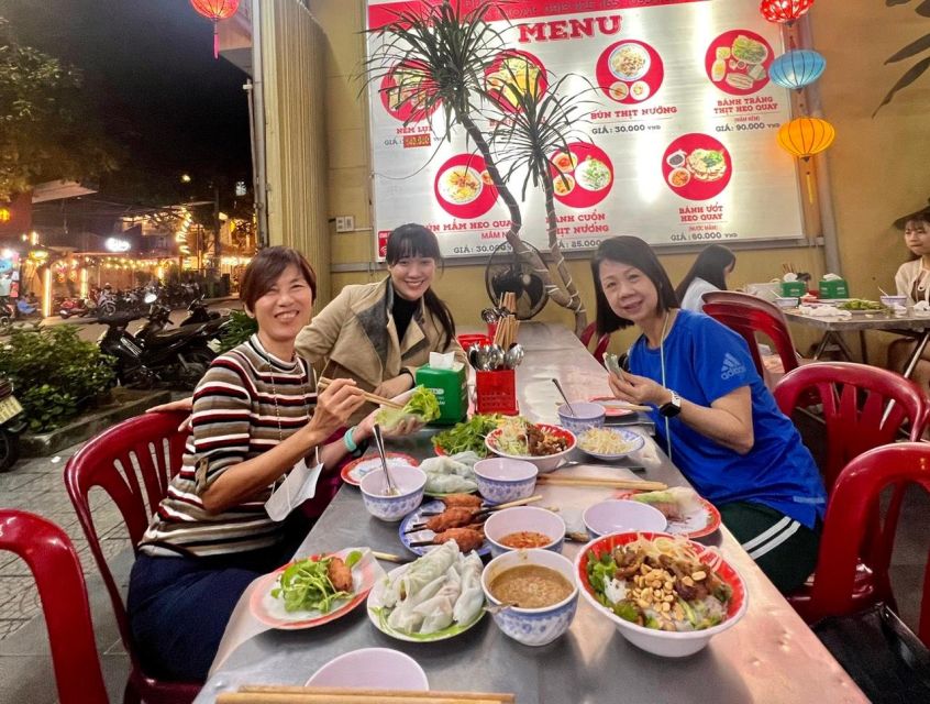 Hue: Night Street Food Tour by Cyclo with a Local Guide - Starting at 6 pm in central Hue