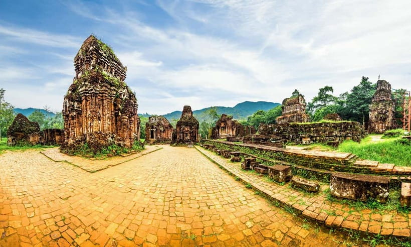 Hue: Private Car to Hoi An via Fabulous Stops - Hai Van Pass: The road is the attraction