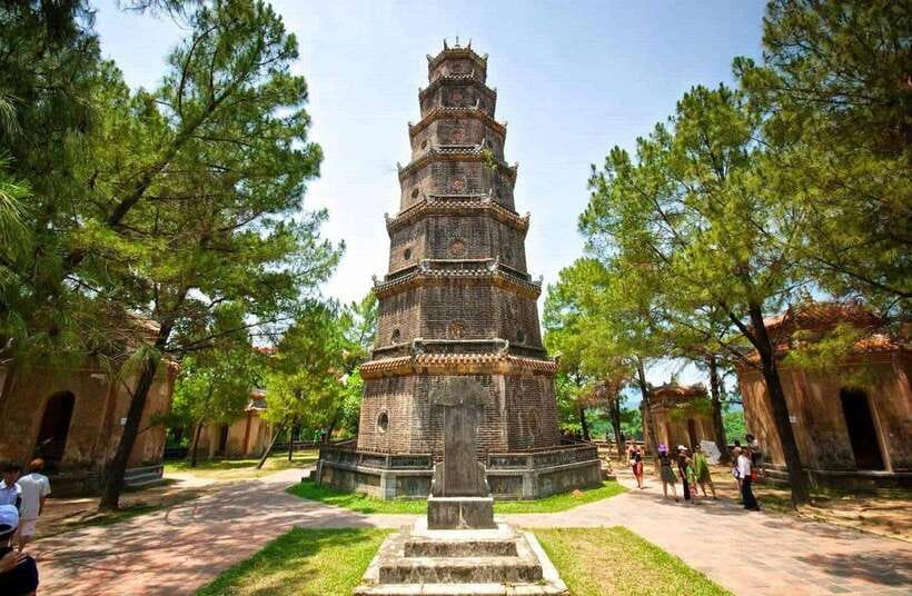 Hue: Private Dragon Boat, Pagoda, and Royal Tomb Tour - A quiet start on the Perfume River