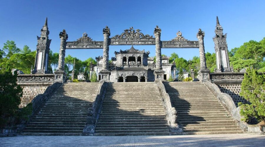 Hue Private Tour with Local Guide – Customize Your Itinerary - An Dinh Palace and the late royal family