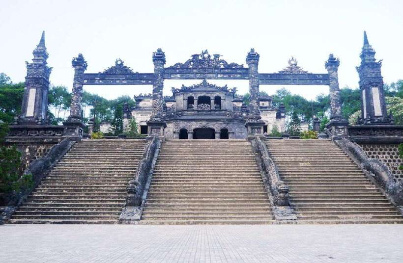 Hue Royal Tombs Tour: Visit Best Pagodas & Mausoleums - Minh Mang Tomb, formal design and imperial order
