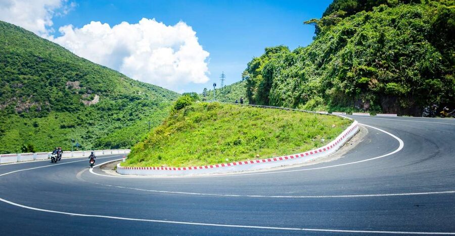 Hue to Hoi An/Da Nang: Private Scenic Motorbike Tour - Lap An Lagoon and the road to Lang Co