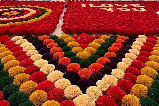 Incense Village Private Tour from Hanoi to Ninh Binh Old Capital - Tam Coc by boat: the scenic heart of the day