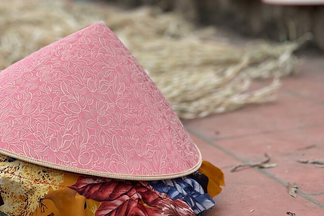 Incense Village Quang Phu Cau, Hat, Lacquer Hanoi Artisan Tour - The guides shape the day