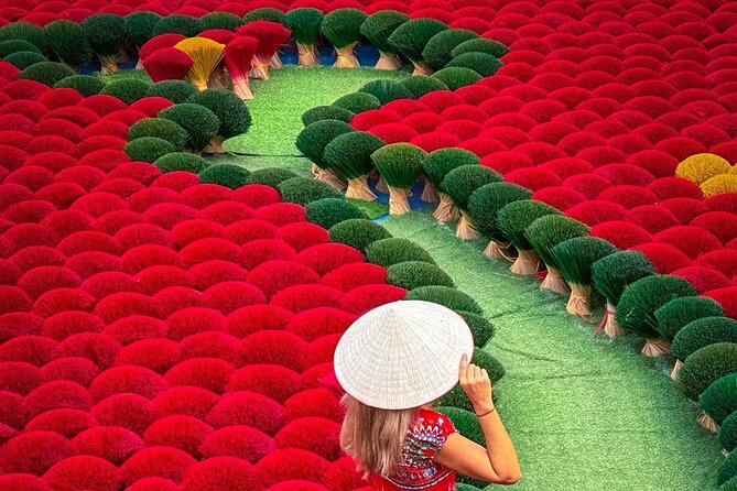Incense Village Small Group of 9 Tour From Hanoi to Ninh Binh - Hoa Lu and the former capital