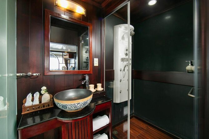 La Regina 2 days tour in Halong Bay & Bai Tu Long Bay - 4 star - The drawbacks to weigh before booking