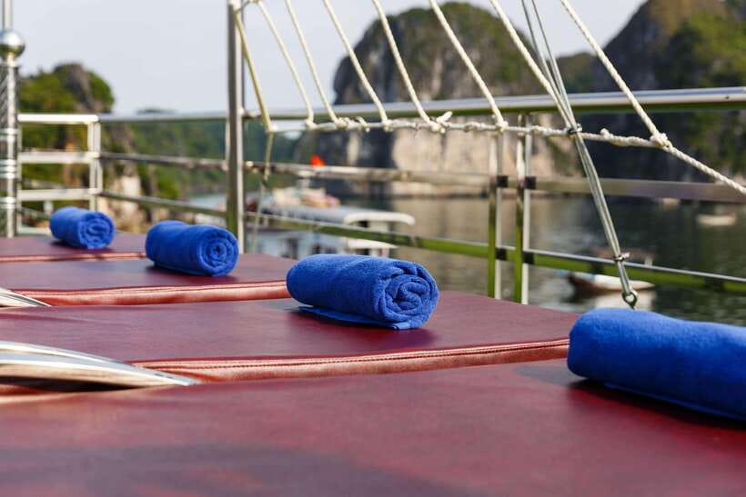 Lan Ha Bay: 2-Day Cruise with Meals, Activities and Pickup - The cabins: practical comfort with a big window