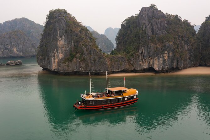 Lan Ha Bay 2 Days 1 Night Adventure - Ba Trai Dao Beach and a Quiet Swim
