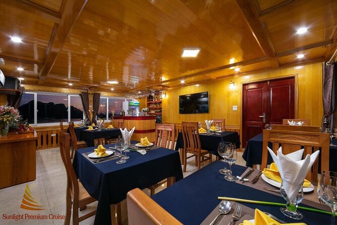 Lan Ha Bay Boutique Cruise 2D/1N: Kayaking, Swimming at the pristine places - The main concern: the boat is not clearly fixed