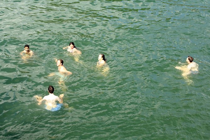 Lan Ha bay Boutique cruise 3D/2N: Kayaking - Swimming & Biking Viet Hai villages - What to pack for three days on the water