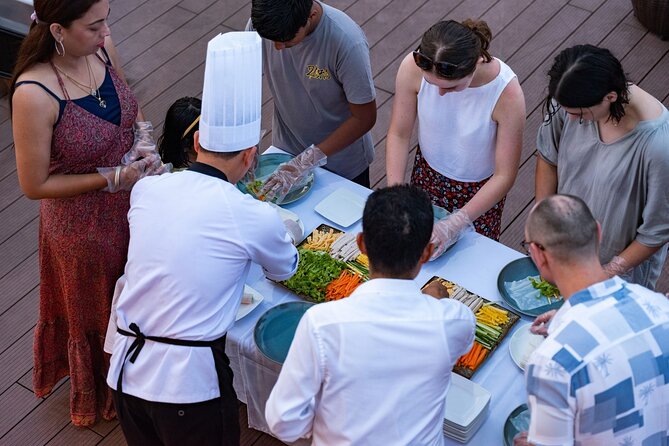 Lan Ha - Ha Long Bay 5Star cruise-Private balcony cabin 2day trip - Kayaking and swimming in Lan Ha Bay