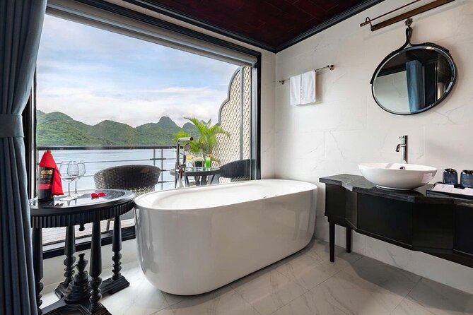 Lan Ha - Ha Long Bay 5Star cruise-Private balcony cabin 2day trip - Trung Trang Cave or Hoa Cuong Cave