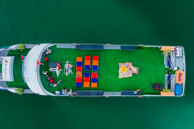 LUXURY Halong Bay Cruise 5 Stars Full Day Tour with Buffet Lunch - Buffet lunch with more than 20 dishes