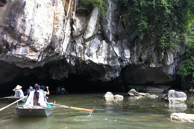 Luxury Hoa Lu Tam Coc Mua Cave Amazing View 1 Day Tour - Mua Cave and the 500-step climb
