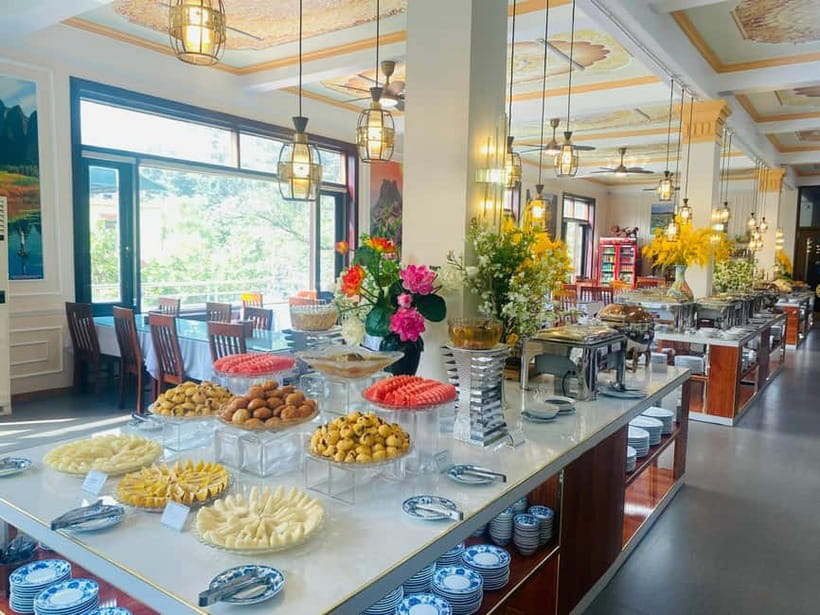 Luxury Limousine Tour: Hoa Lu, Trang An/Tam Coc & Mua Cave - Who should book this Ninh Binh tour?