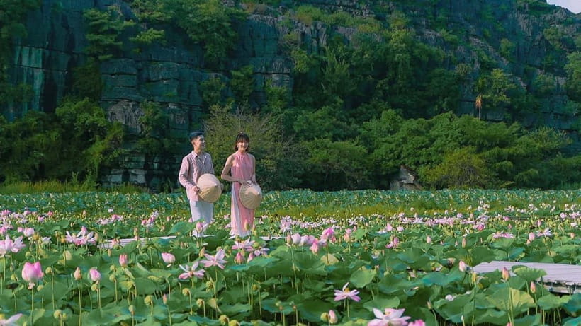 Luxury Limousine Tour: Hoa Lu, Trang An/Tam Coc & Mua Cave - Hoa Lu, Vietnam’s ancient capital