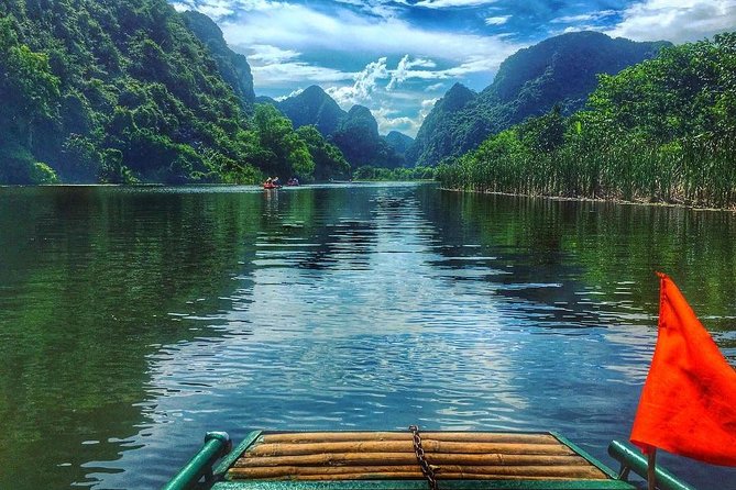 Luxury Ninh Binh: Hoa Lu - Mua Cave - Tam Coc Day Tour from Hanoi - Who will get the most from this tour