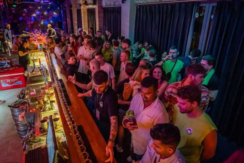 Mad Monkey Hoi An Pub Craw - Is the Mad Monkey Hoi An Pub Crawl worth booking?