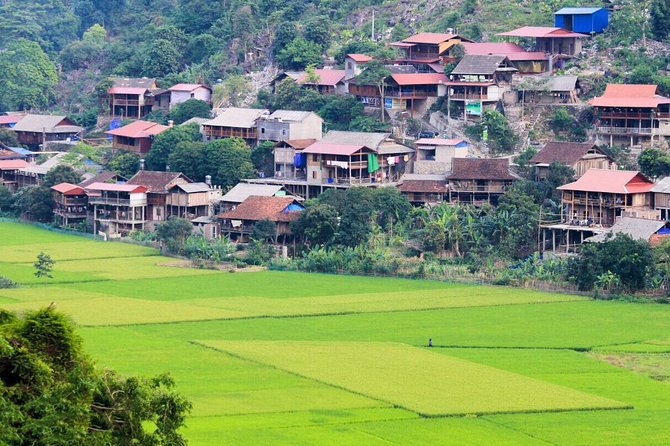 Majesty Of Untouched Northern Vietnam Tour 6 Days - Ba Be Lake by bicycle and boat
