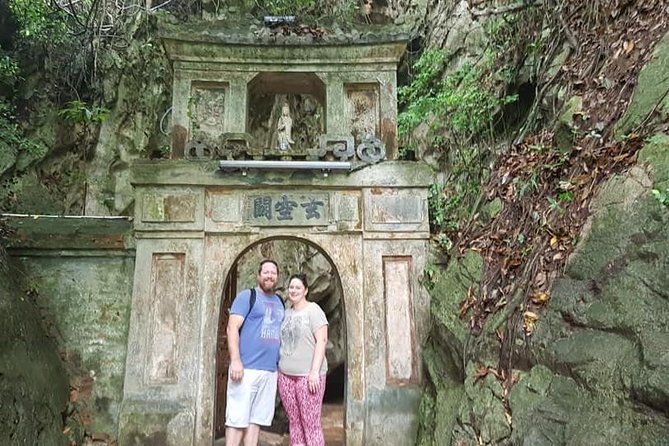 MARBLE MOUNTAIN-AM PHU Cave & HOI AN -Colourful Lantern Boat Ride - The private guide makes the difference