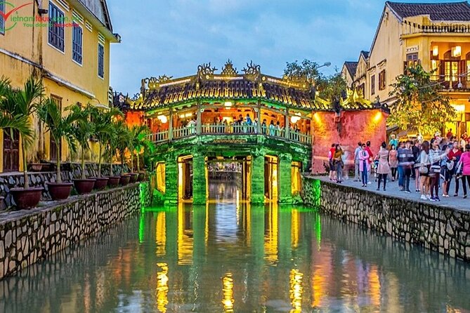 Marble Mountain - Hoi An Colour Lanterns & Night Market from DN - The included dinner gives the tour local flavor