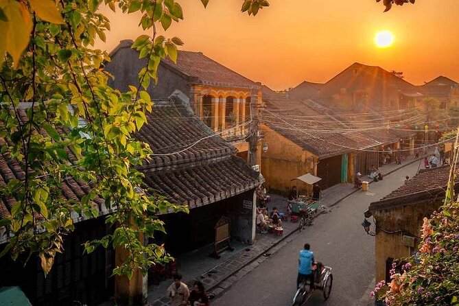 Marble Mountain - Hoi An Colour Lanterns & Night Market from DN - Rain can change the whole experience