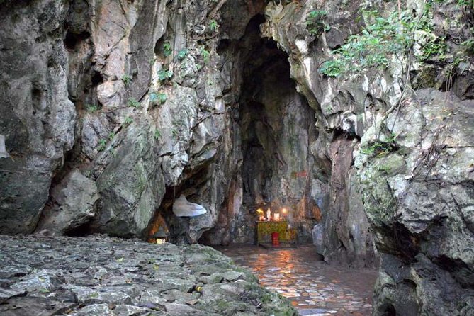Marble Mountains - Am Phu Cave - Monkey Mountain Sunset tour - Guides, transport, and group style