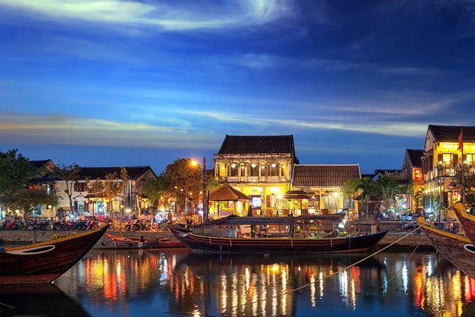 Marble Mountains - Hoi An Ancient Town Sunset Daily Ingroup Tour - Entering Hoi An after sunset
