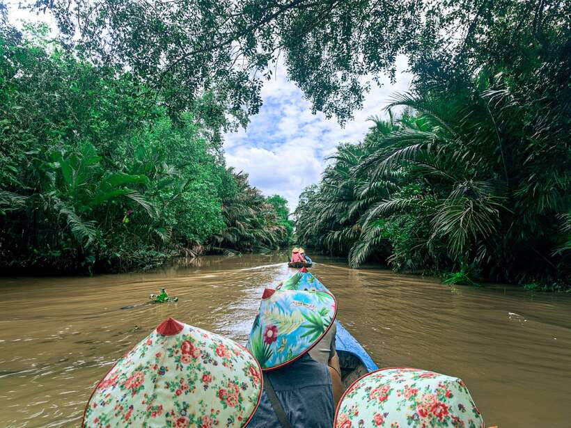 Mekong Delta 'Lesser-Known' My Tho & Ben Tre 1-Day Tour - Vinh Trang Pagoda: a calm opening stop