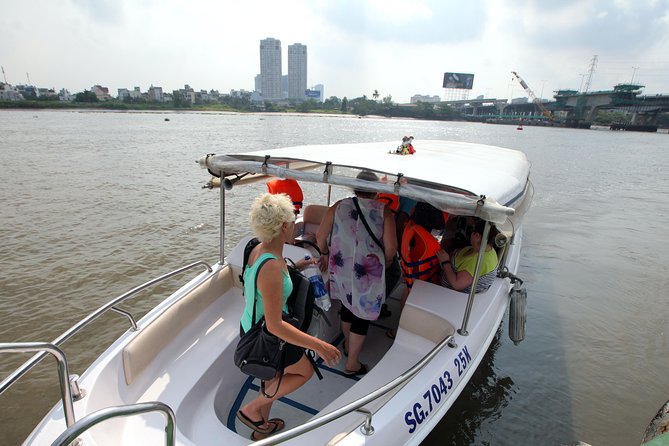 Morning CuChi Tunnels-Tapioca-Secret Traps Luxury Speedboat 2Ways - Why the speedboat makes this Cu Chi tour different
