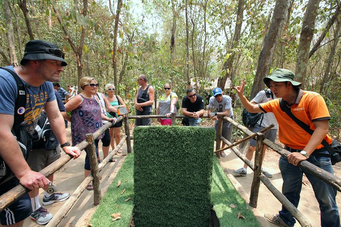 Morning CuChi Tunnels-Tapioca-Secret Traps Luxury Speedboat 2Ways - Tapioca, hot tea, and a proper Vietnamese lunch
