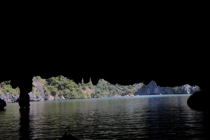 Most favorite full day boat tour with kayaking in Lan Ha bay, Ha Long bay - Thap Nghieng Island and the final water stop