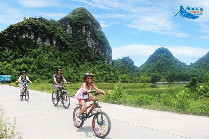 Mua Cave - Tam Coc - Bich Dong Day tour with transfer, local family & bike - Cycling Through the Countryside