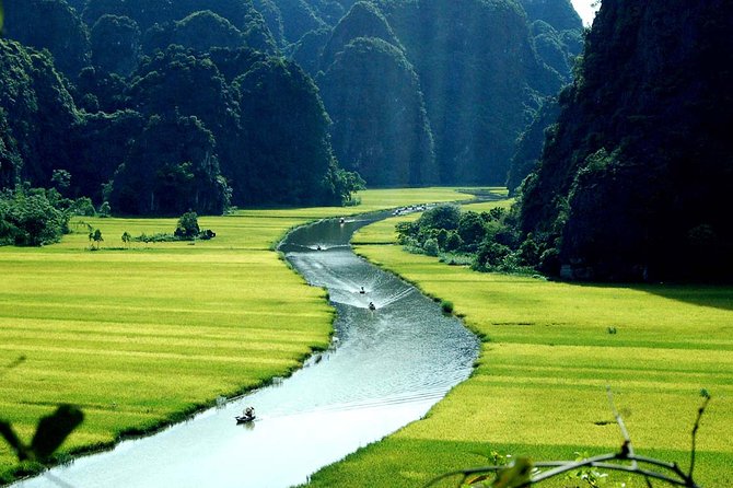 Mua Caves - Trang An - Hoa Lu Day Tours - The two-hour boat route at Trang An