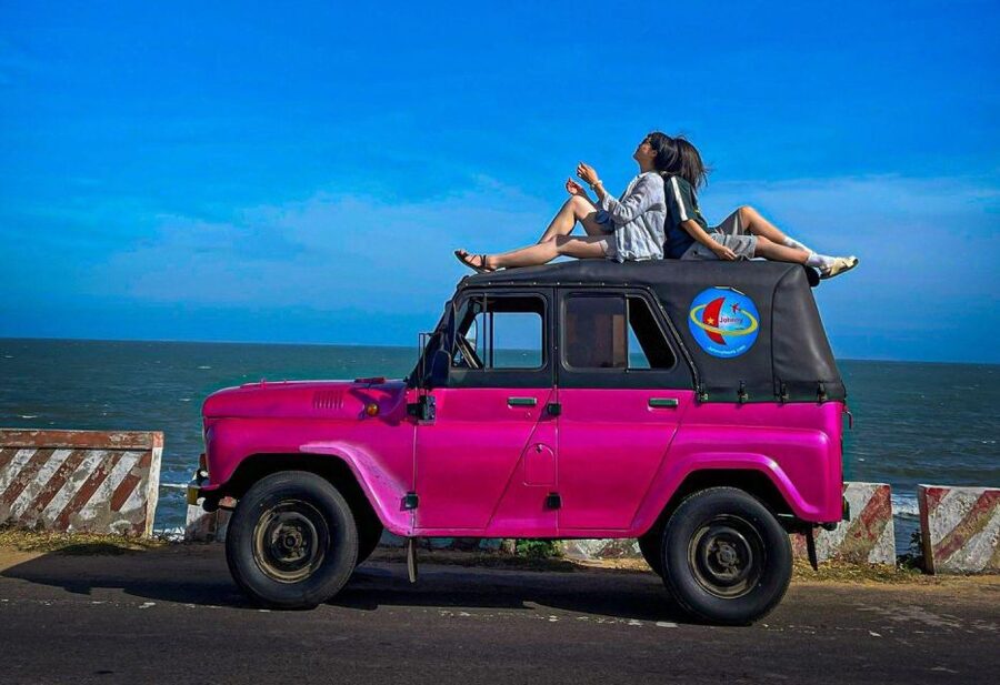 Mui Ne: Sand Dunes Jeep Tour with Friendly English Guide - Fairy Stream: a cool, simple walk