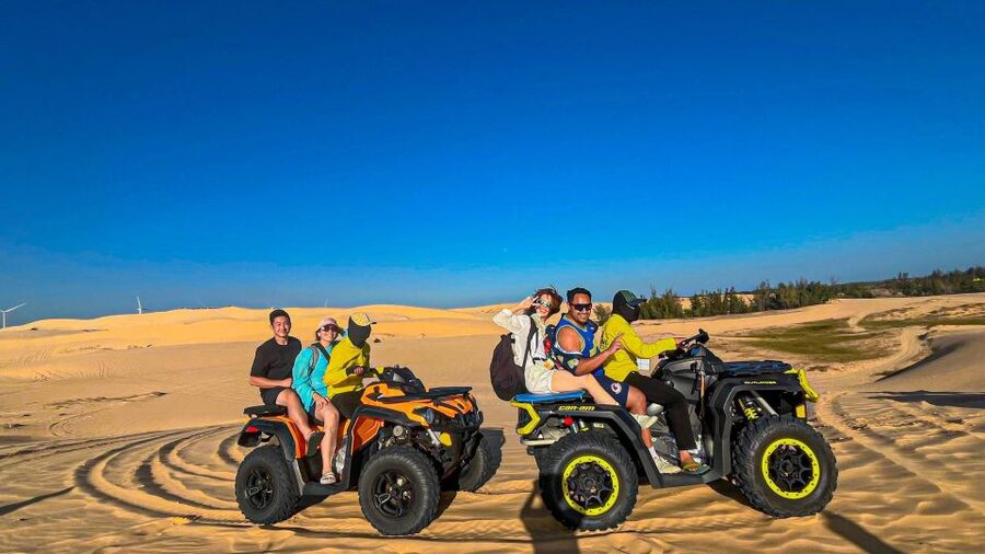 Mui Ne: Sand Dunes Jeep Tour with Friendly English Guide - The fishing village and Mui Ne’s working coast