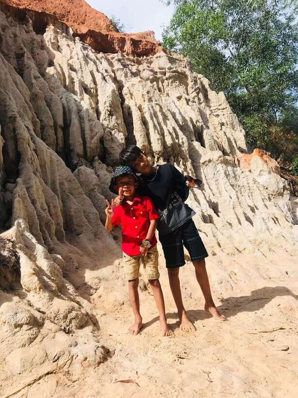 Mui Ne: Sunrise or Sunset Jeep Tour & Quad Bike With Driver - Walking the Fairy Stream through the White Canyon