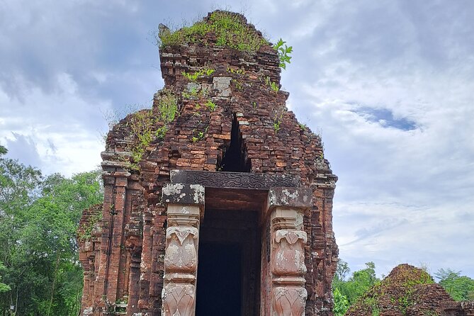 My Son Sanctuary and Marble Mountains from HOI AN OR DA NANG - What the $75 price includes