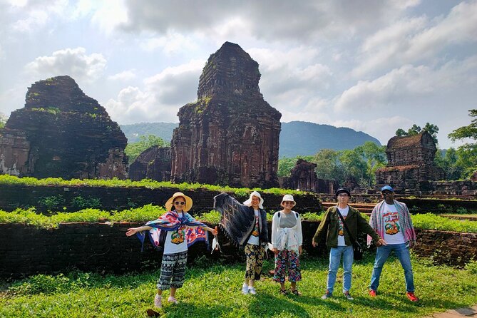 My Son Sanctuary Luxury Trip from Hoi An - Lunch at a local home at about noon